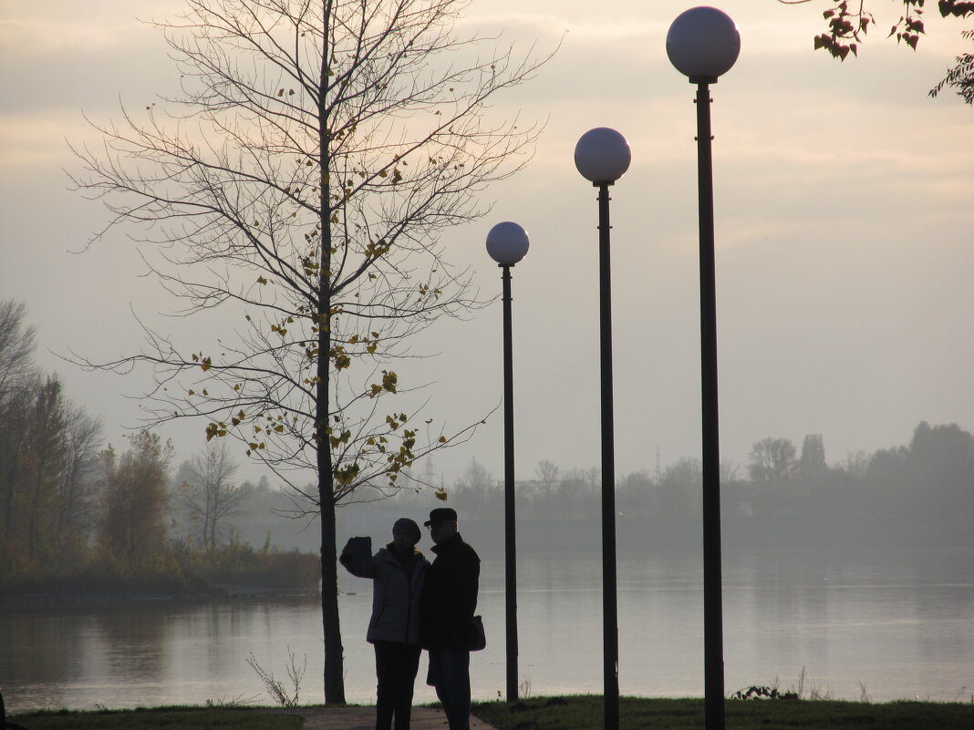 на набережной - Елена Шаламова на набережной - Елена Шаламова