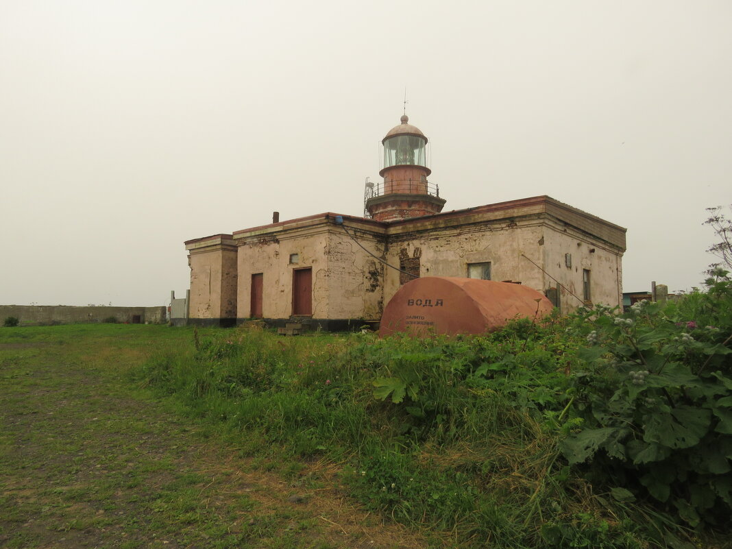 Маяк Крильон. действующий. - ИРЭН@ .