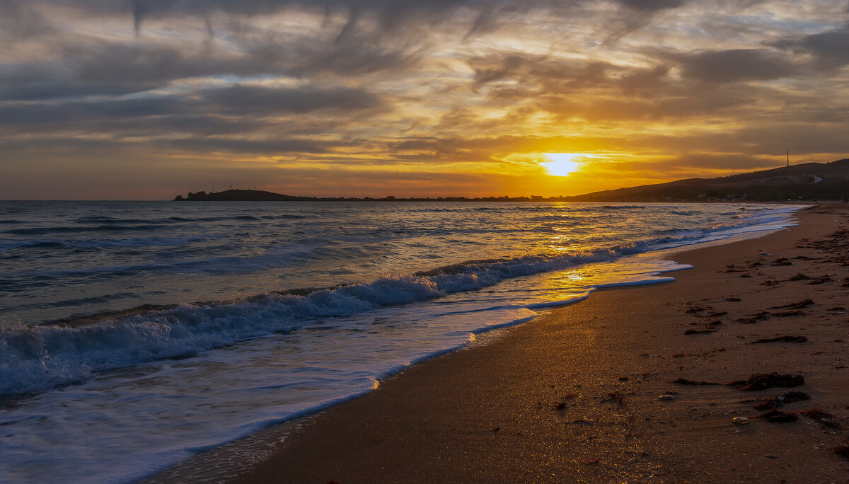 ***** - Виталий Емельянов