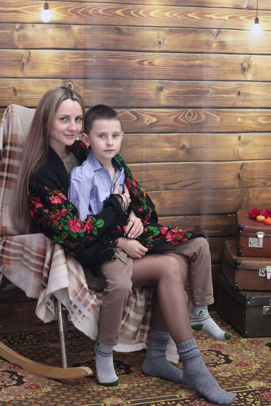 Мама и сын - Валерия .
