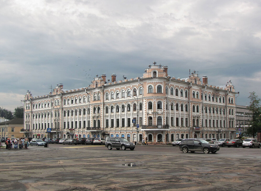 Бывшее здание гостиницы «Золотой якорь» - Александр Ильчевский 