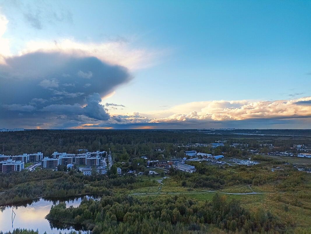 Вечерело. Облака, как горы! СПб. Парнас. - Лилия *