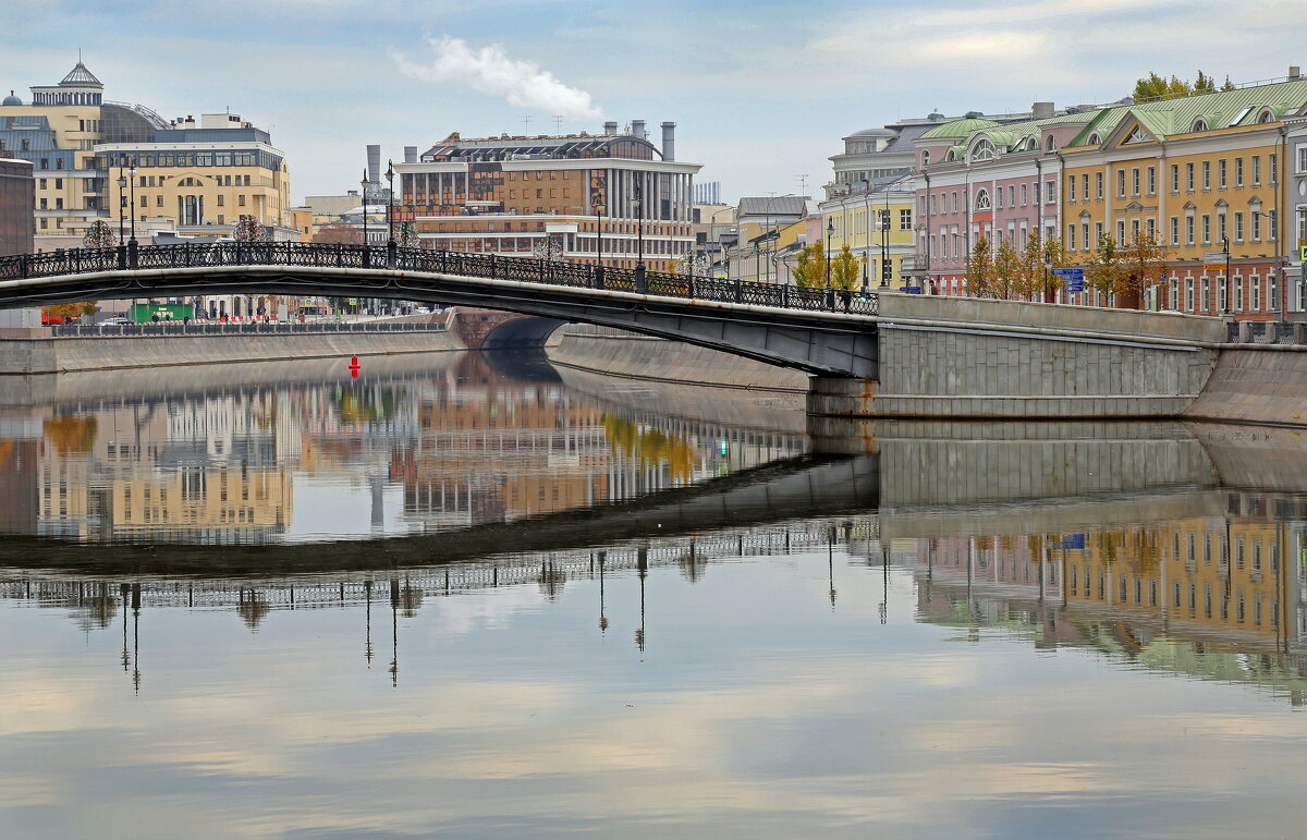 Кадашевская наб - Михаил Бибичков
