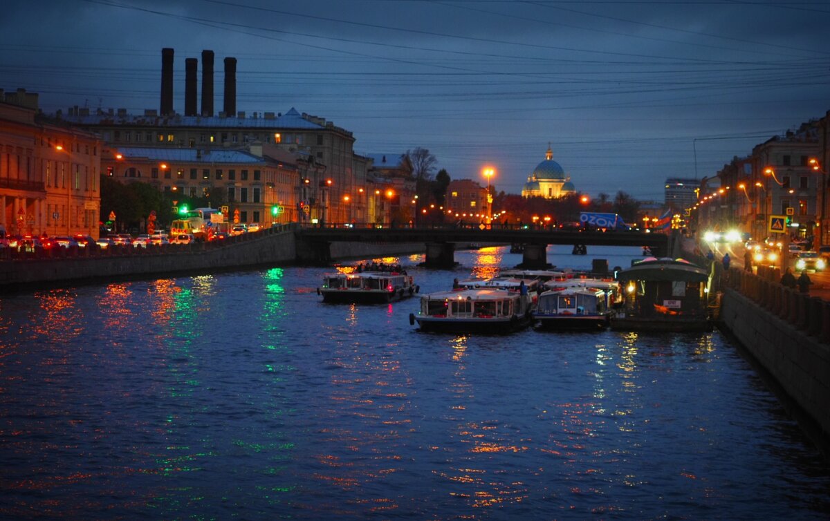 Фонтанка вечером - Магомед . Фонтанка вечером - Магомед .
