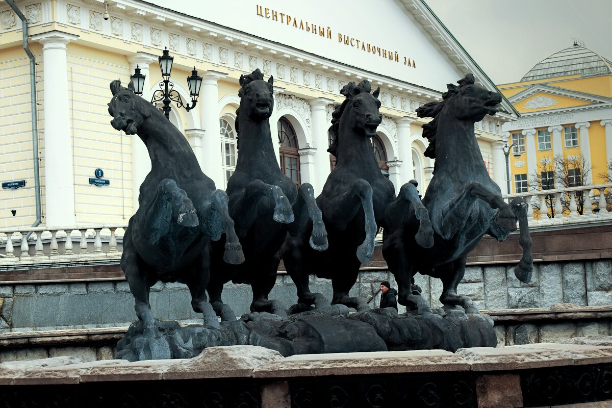 Сезон фонтанов завершён. - Татьяна Помогалова