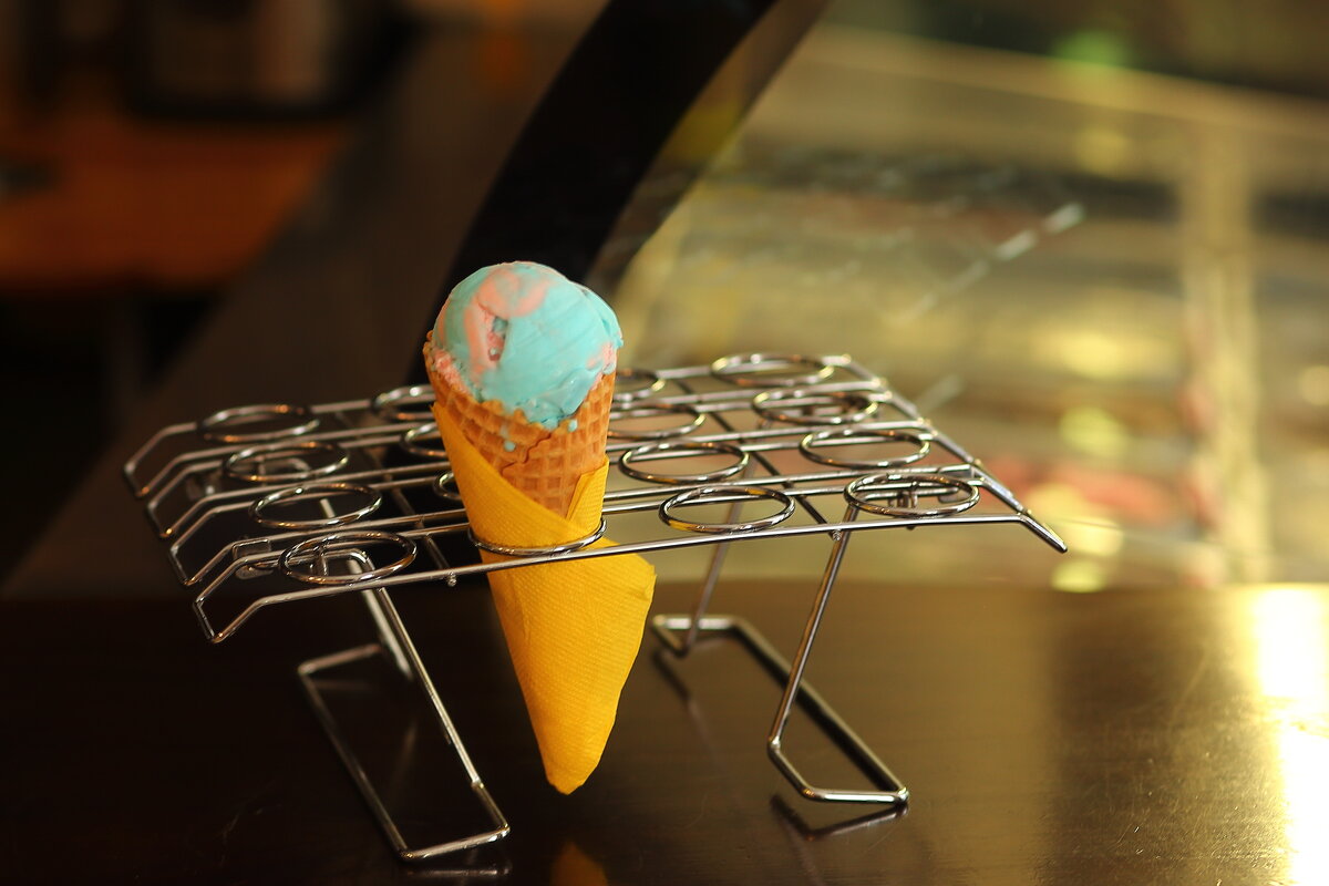 Очень вкусное мороженое - Юрий Гайворонскiий