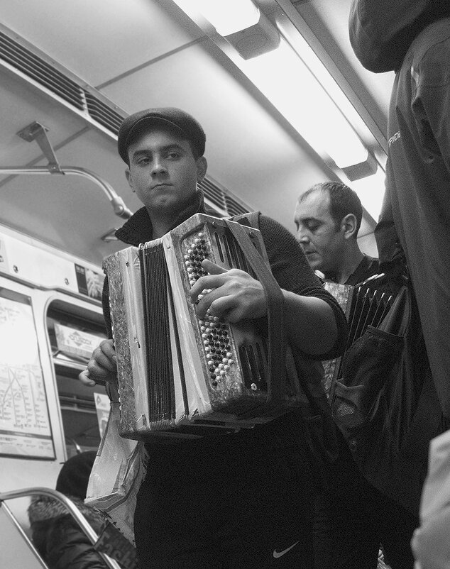 *** - Александр Русинов