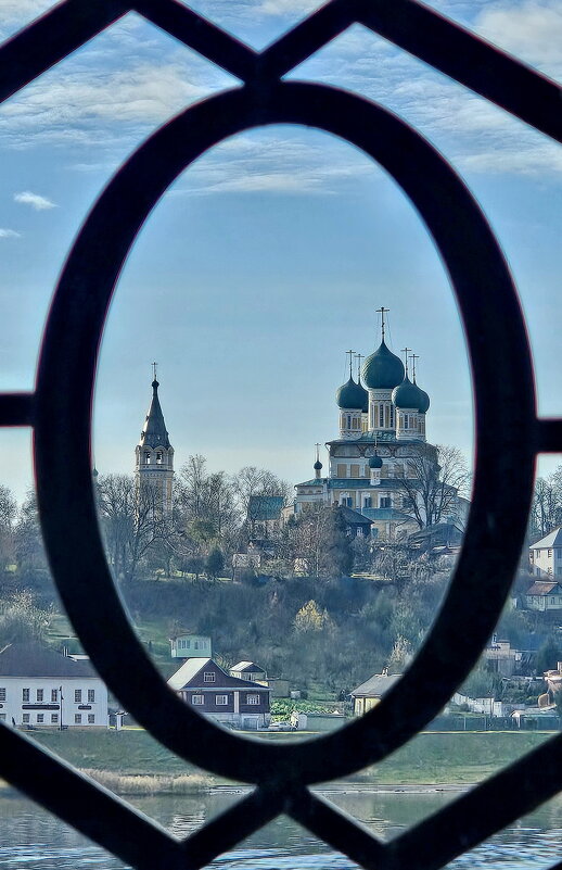 Осень в Тутаеве - Михаил Свиденцов