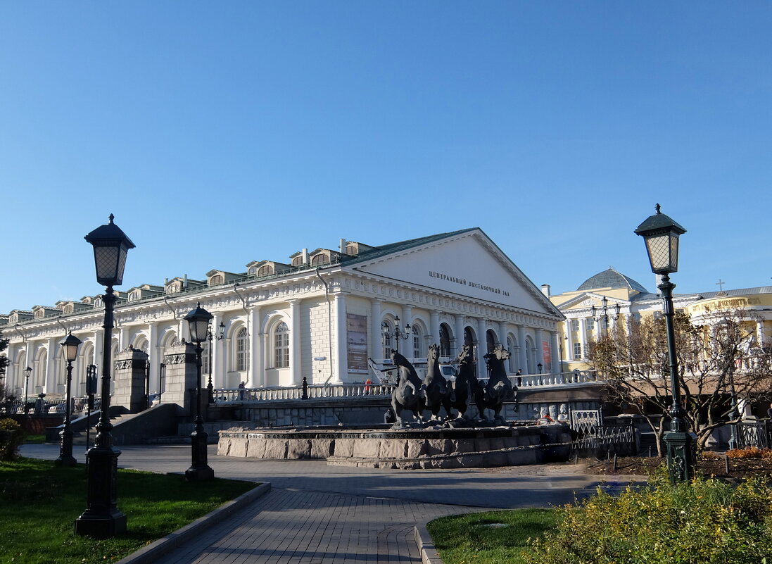 Центральный выставочный зал Манеж. - Люба Центральный выставочный зал Манеж. - Люба