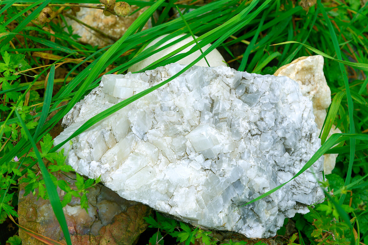 Голубой кальцит - Дмитрий Конев