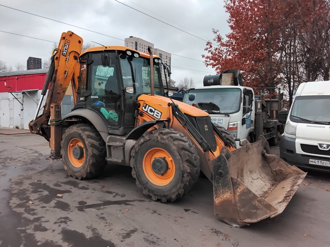 Экскаватор-погрузчик - Дмитрий Никитин Экскаватор-погрузчик - Дмитрий Никитин