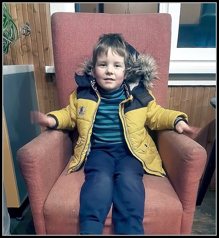 Тимофей на даче. - Ольга Довженко