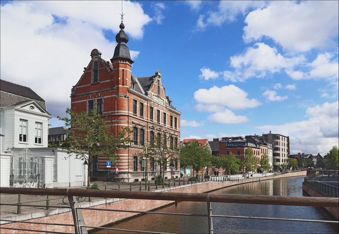 Прекрасный Гент в прекрасную погоду. - Валерий Готлиб