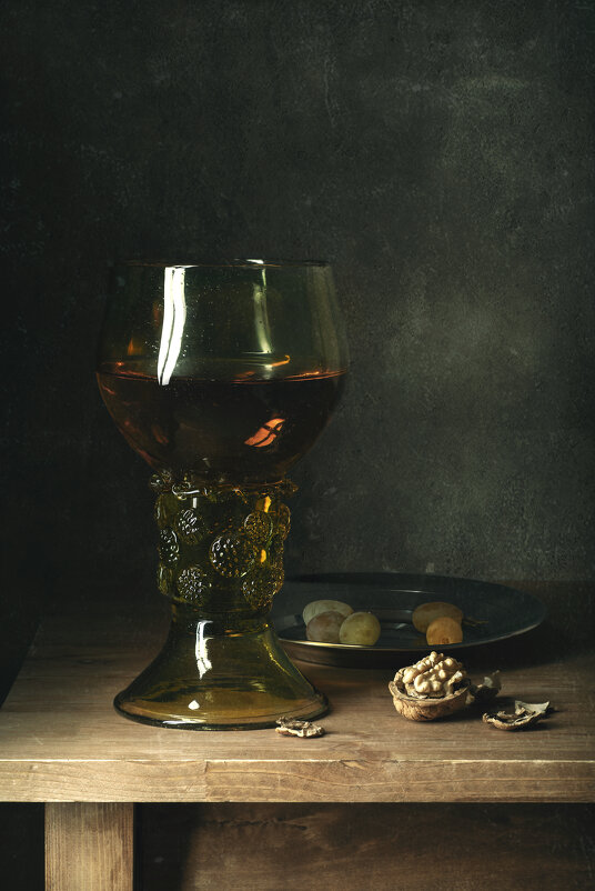 натюрморт с бокалом - Максим Вышарь