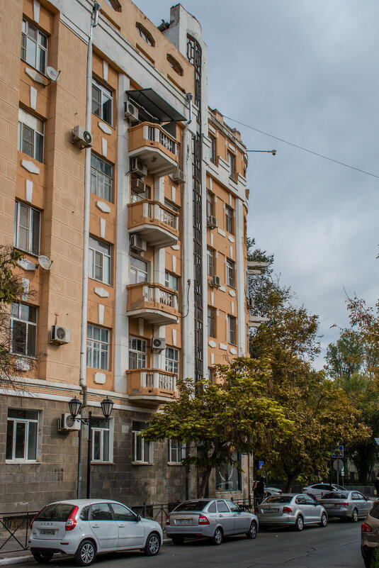 Охраняется государством - Владимир Жуков