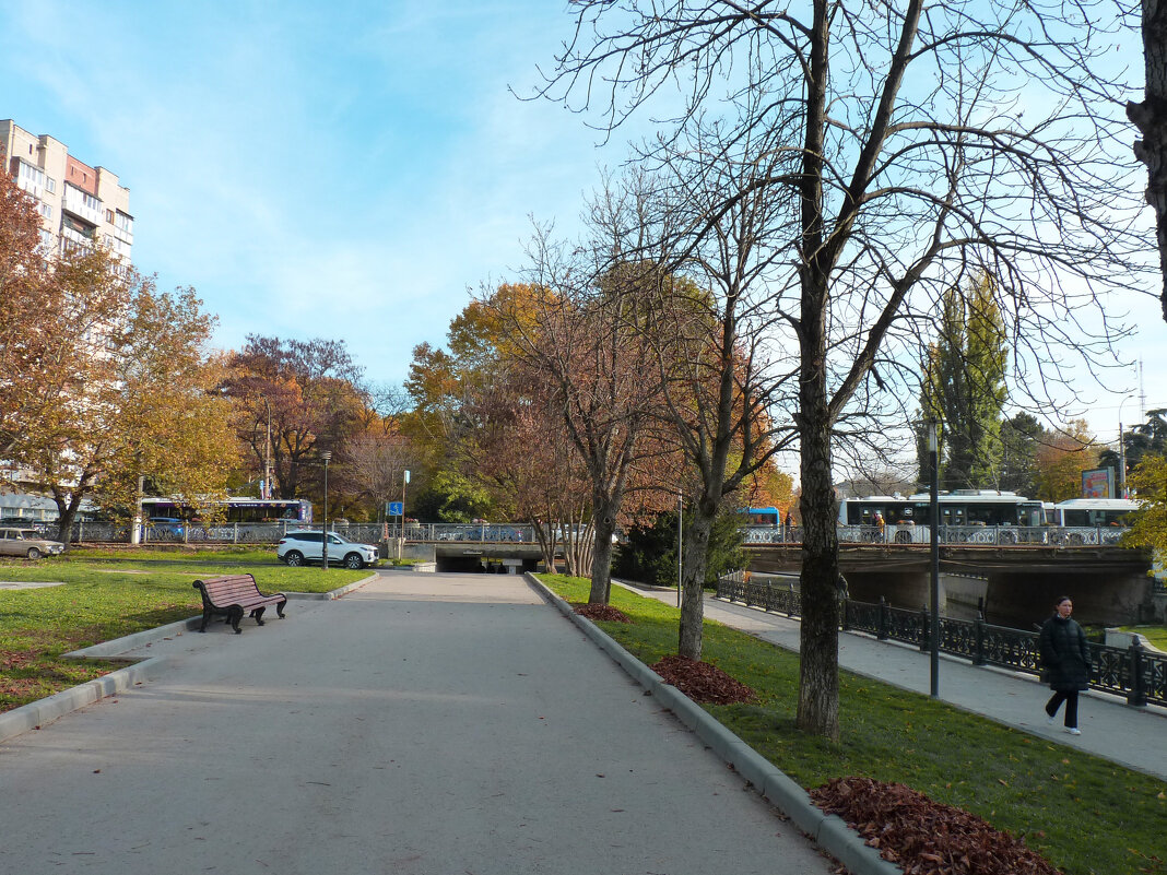 Осенний Симферополь - Валентин Семчишин