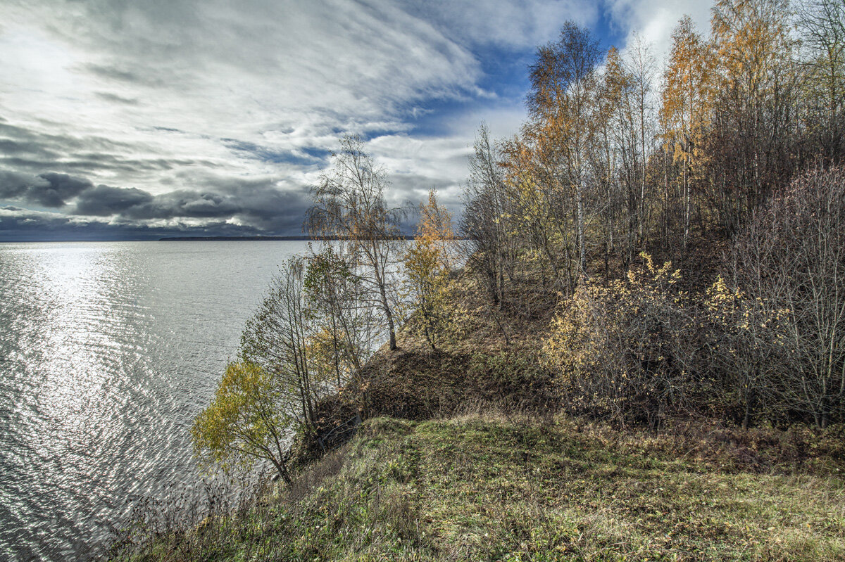 Осенний берег. - Александр Иванович Шитов