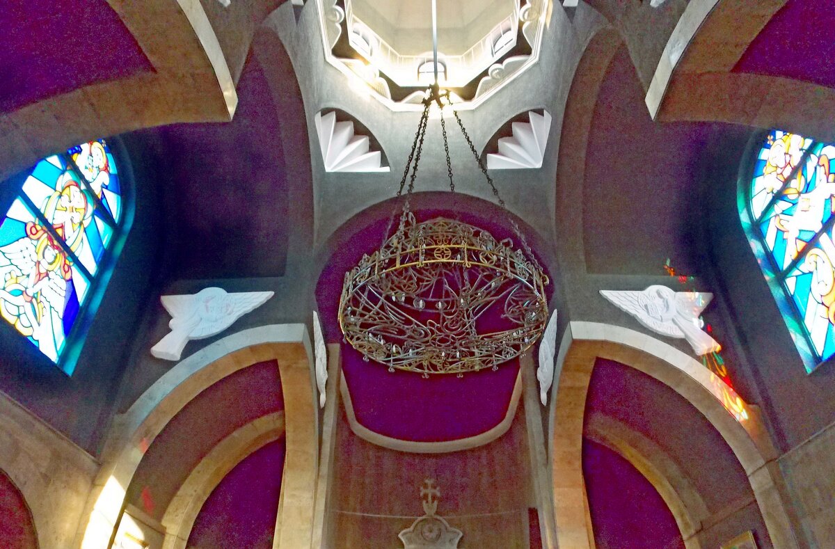 Под куполом церкви - Galina Solovova