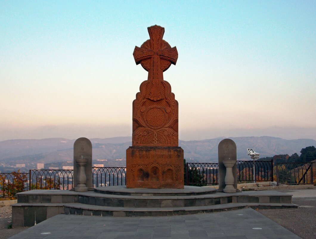 Хачкар "Во имя Веры и Отечества" - Galina Solovova