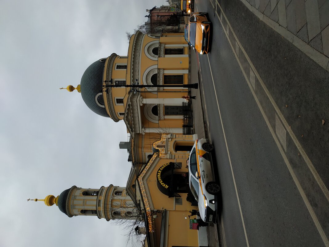 * * * - Андрей Лукьянов