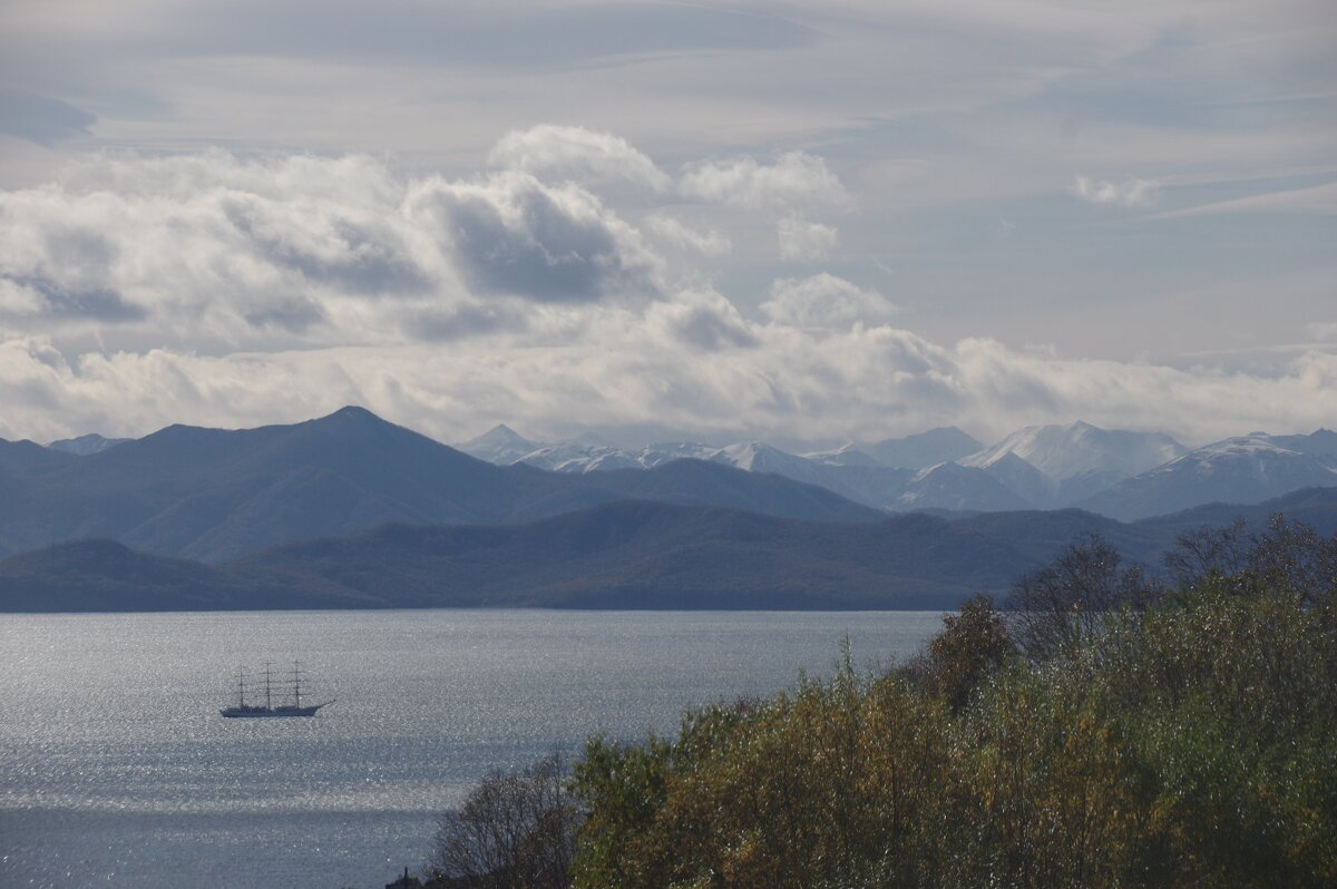 В Авачинской бухте(губе) - Сергей Швечков