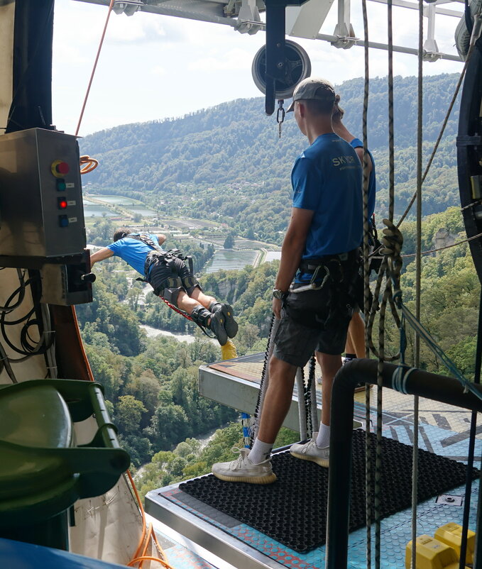 Прыжок в пропасть - Наталия Григорьева