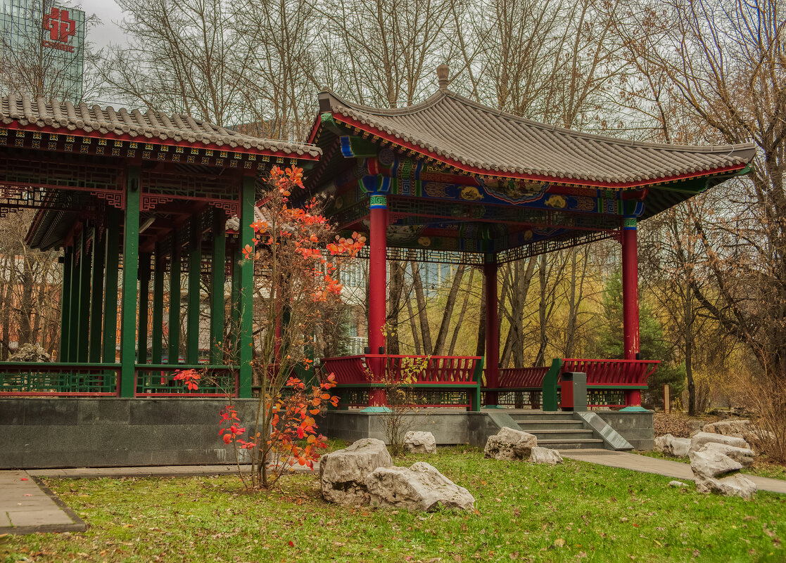 В парке Хуамин. - Николай 