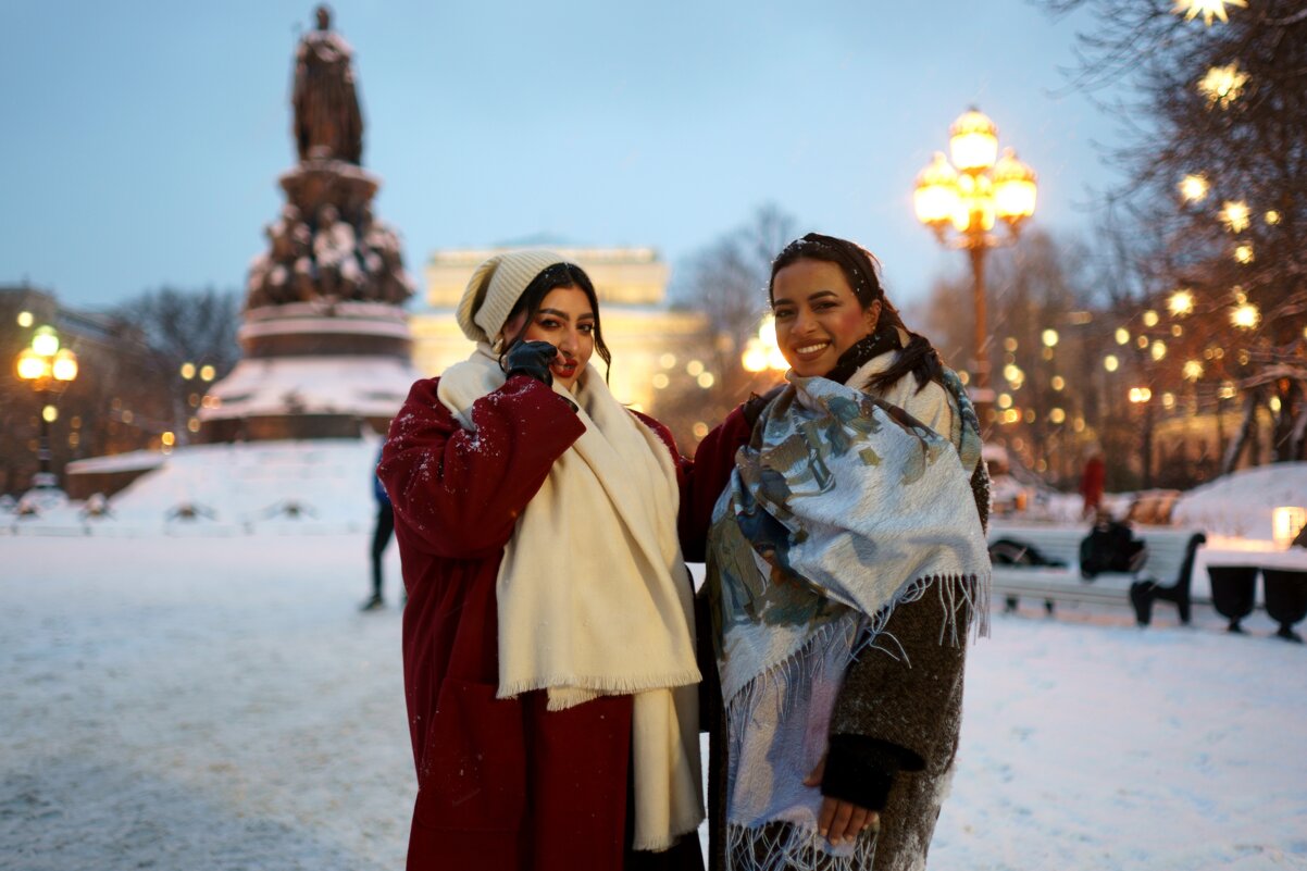 Гости из Арабских Эмиратов - Владимир Тарасов