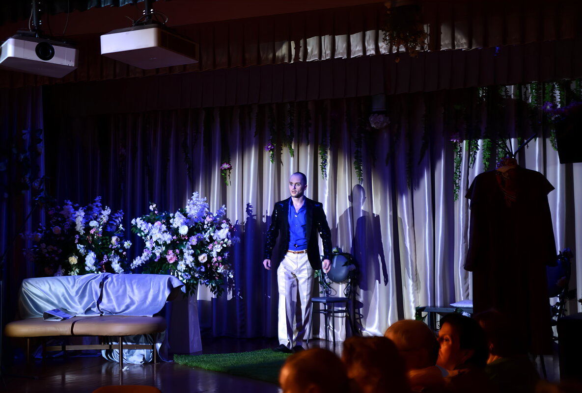 Кусочек спектакля - Игорь Корф