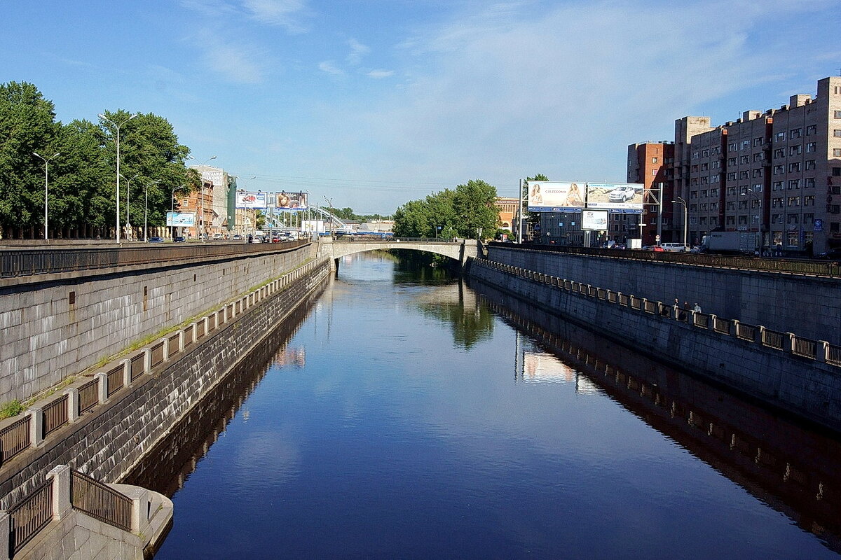 Непарадный Питер. Обводный канал. Перспектива набережных. Гладь воды, отражение... - Игорь Тельцов Непарадный Питер. Обводный канал. Перспектива набережных. Гладь воды, отражение... - Игорь Тельцов