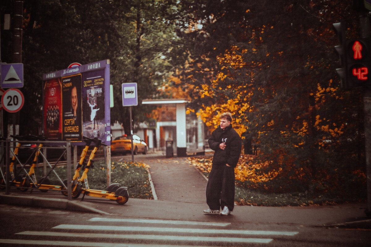 Из серии "люди" - Софья Алавердян