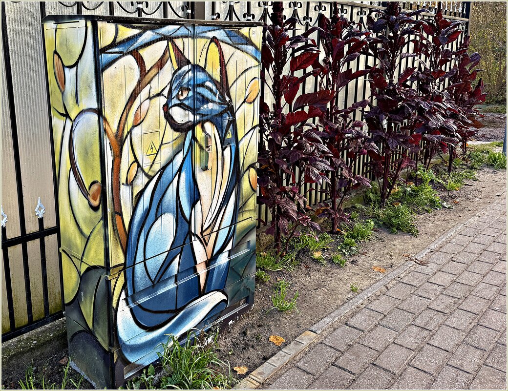 Кот на тумбе. - Валерия Комова Кот на тумбе. - Валерия Комова