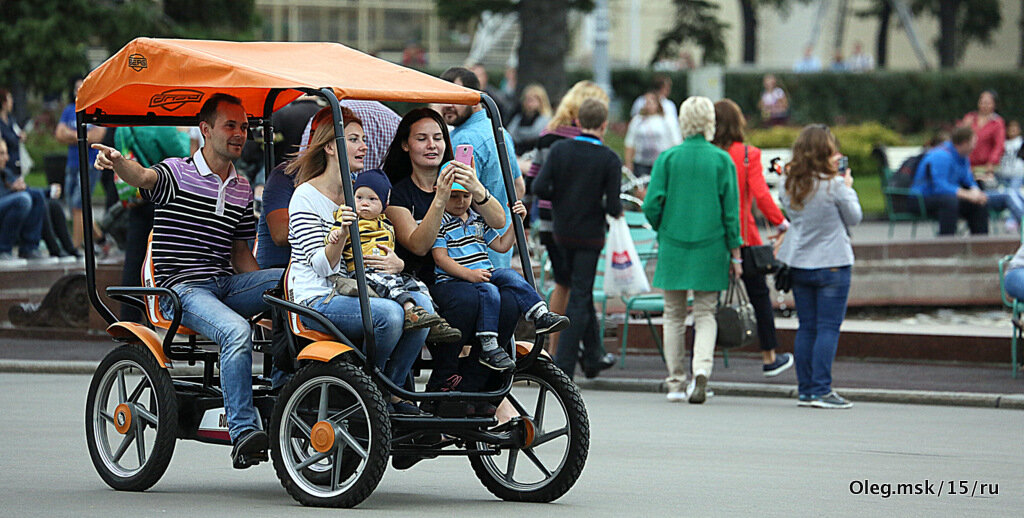прогулка на колесах - Олег Лукьянов