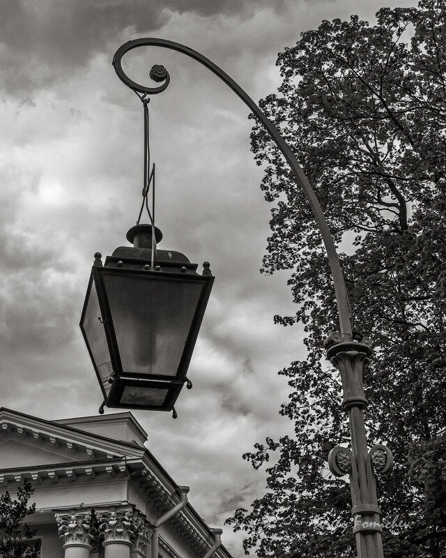 Фонарь - Сергей Фомичев