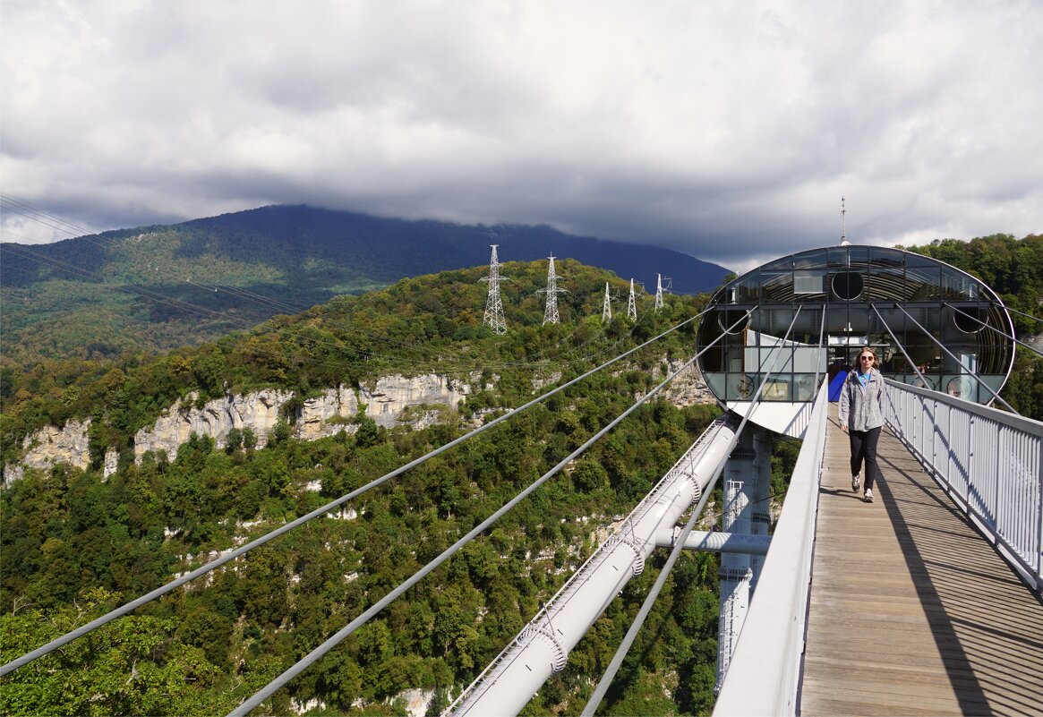 Вход на подвесной мост Скай Парка - Наталия Григорьева