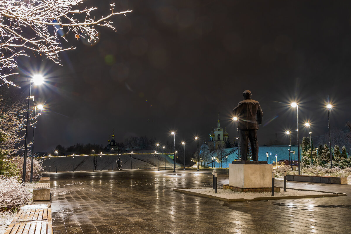 Городская площадь. - Анатолий. Chesnavik. Городская площадь. - Анатолий. Chesnavik.