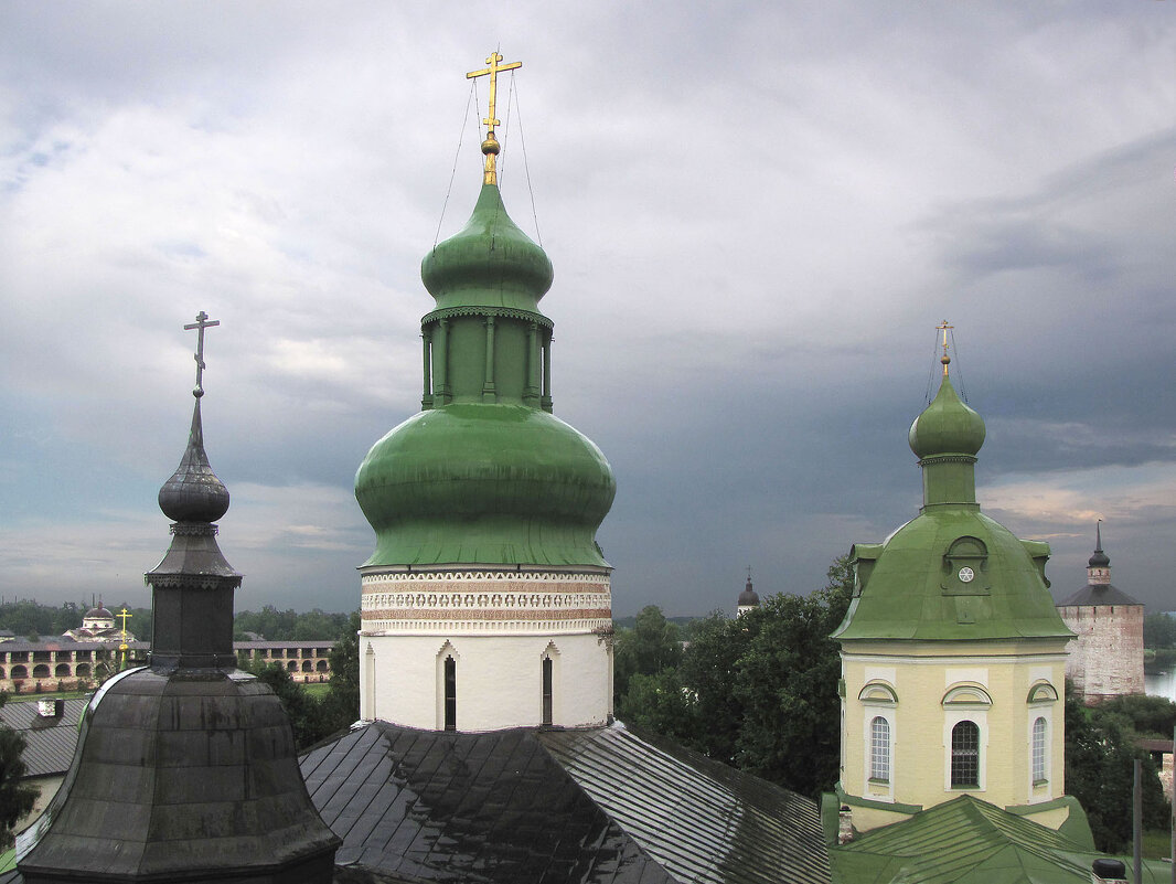 Собор Успения Пресвятой Богородицы и Церковь Кирилла Белозерского - Александр Ильчевский Собор Успения Пресвятой Богородицы и Церковь Кирилла Белозерского - Александр Ильчевский