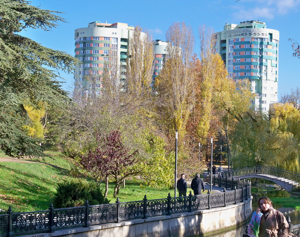 Осенний парк  Гагарина - Валентин Семчишин