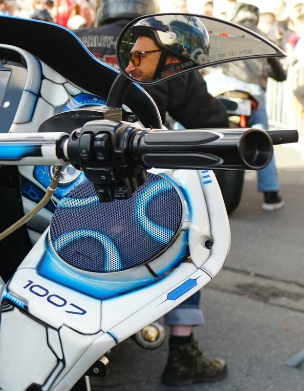 На Манежной - Виктория Поликарпова