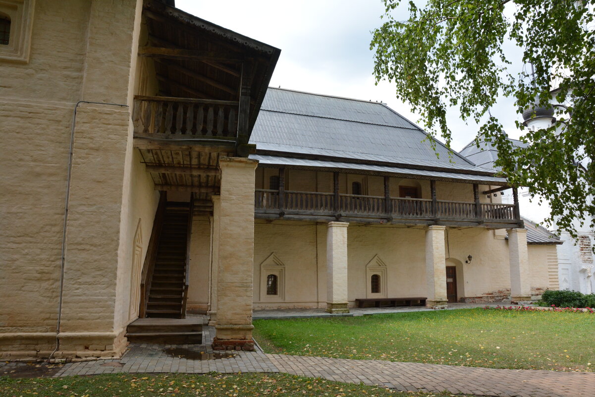 на территории монастыря - Галина R...