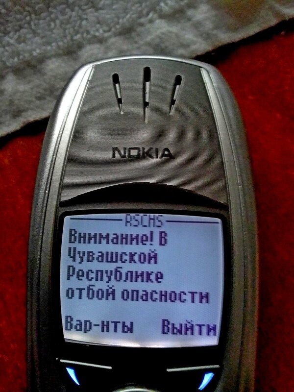 Эта старая добрая  "Нокиа"! - Vladimir Semenchukov