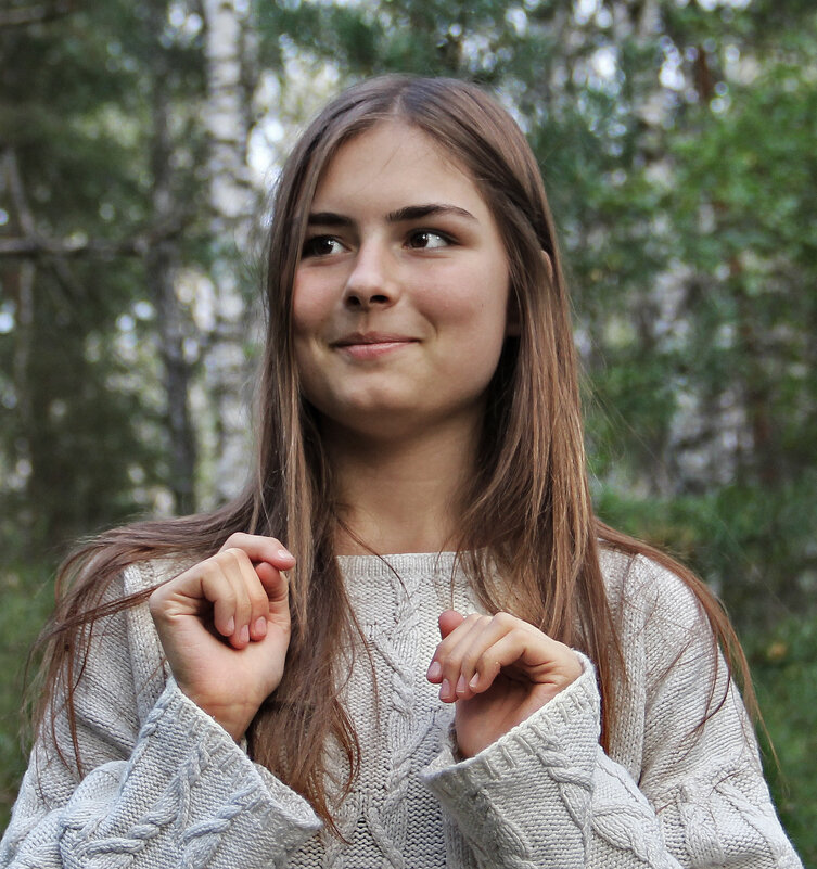 Юля в лесу - СЮ 