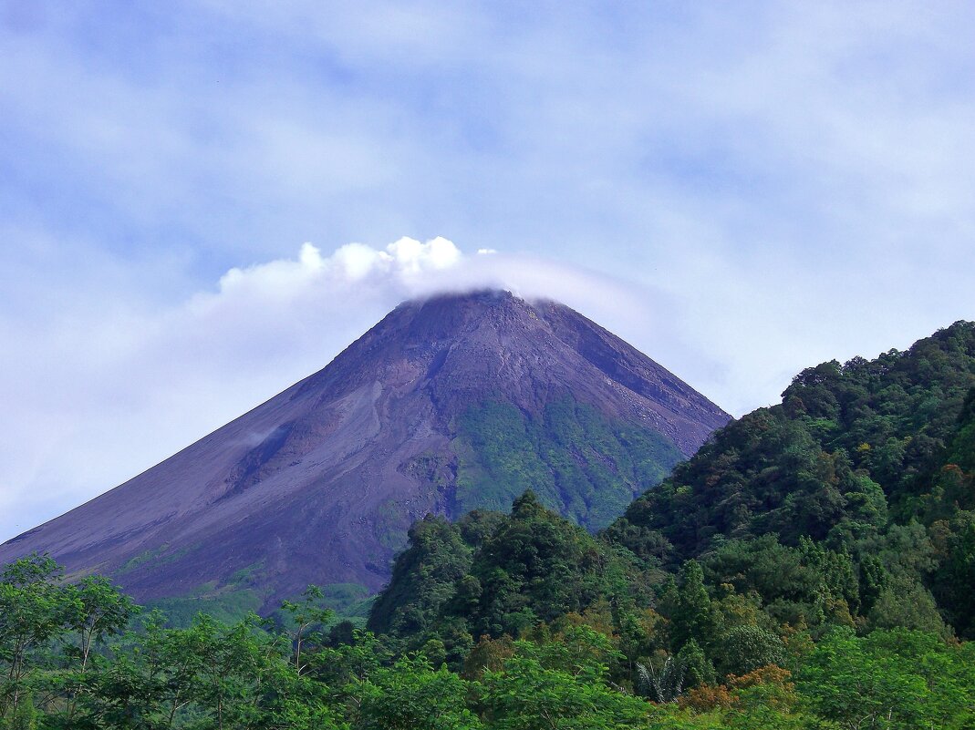 Вулкан Мерапи, Ява, Индонезия. - unix (Илья Утропов)