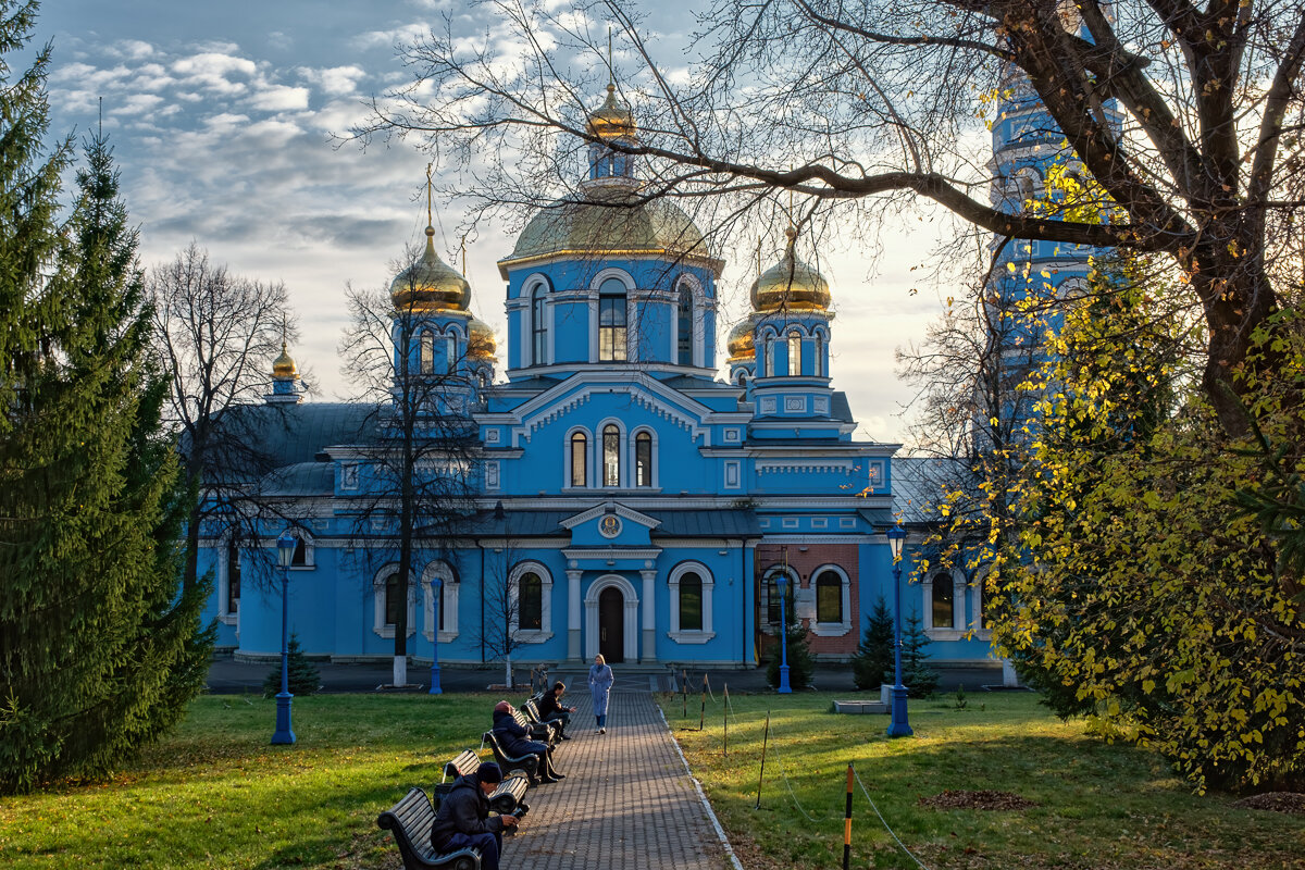 Рыжим пламенем сверкая... - Сергей Шатохин 