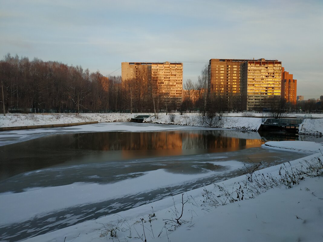 Каким был конец осени 2022 - Андрей Лукьянов Каким был конец осени 2022 - Андрей Лукьянов