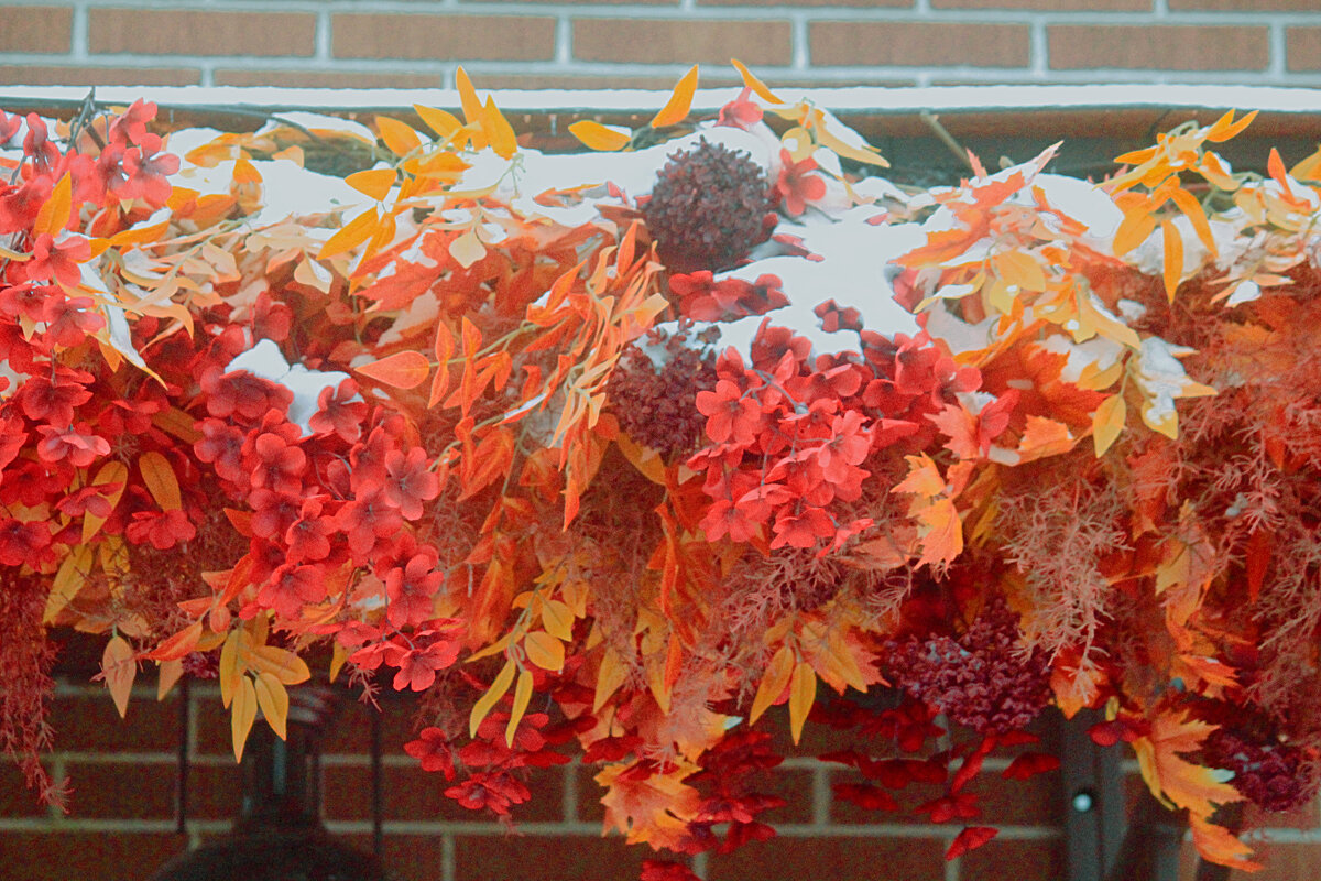 Украшение крыльца ресторана - Сергей Кочнев