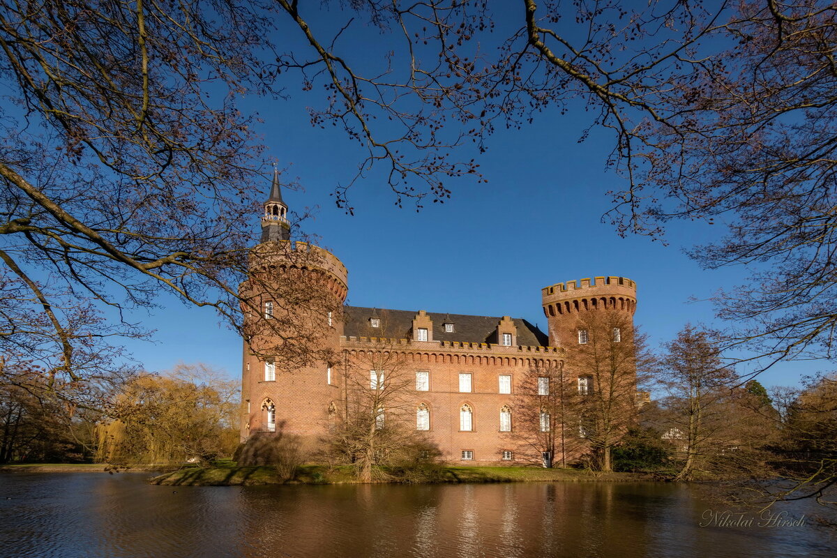 Замок Мойланд... - Николай Гирш