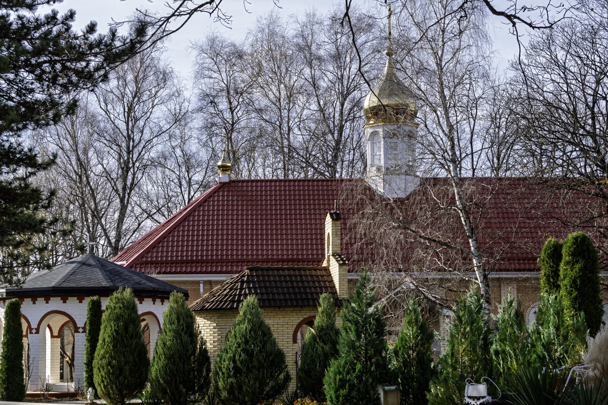 Территория Свято-Михайловского мужского монастыря в Адыгее - Игорь Сикорский
