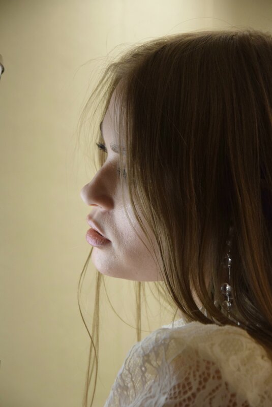 Лицо в профиль - Мария Яковлева