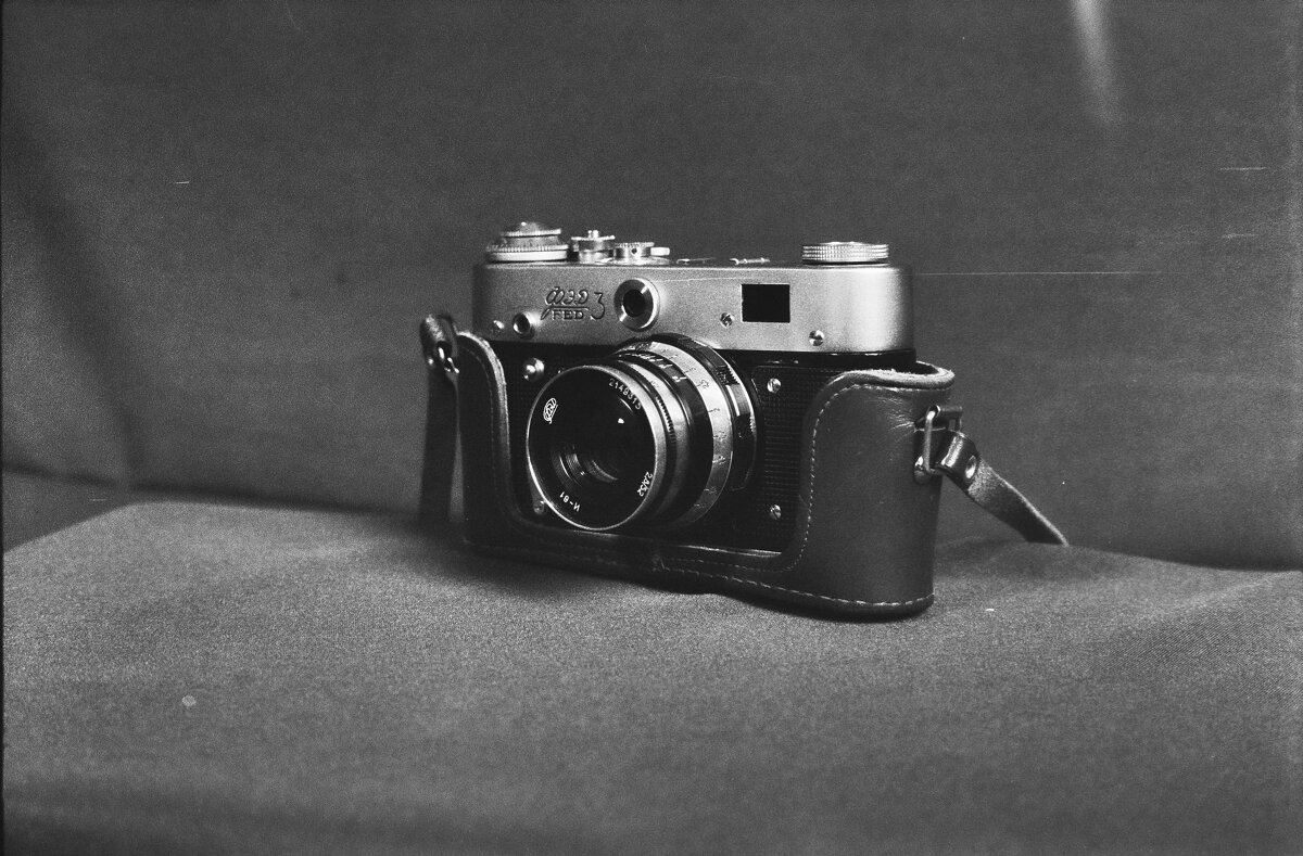 Плёнка на плёнке. - Михаил Соколов Плёнка на плёнке. - Михаил Соколов